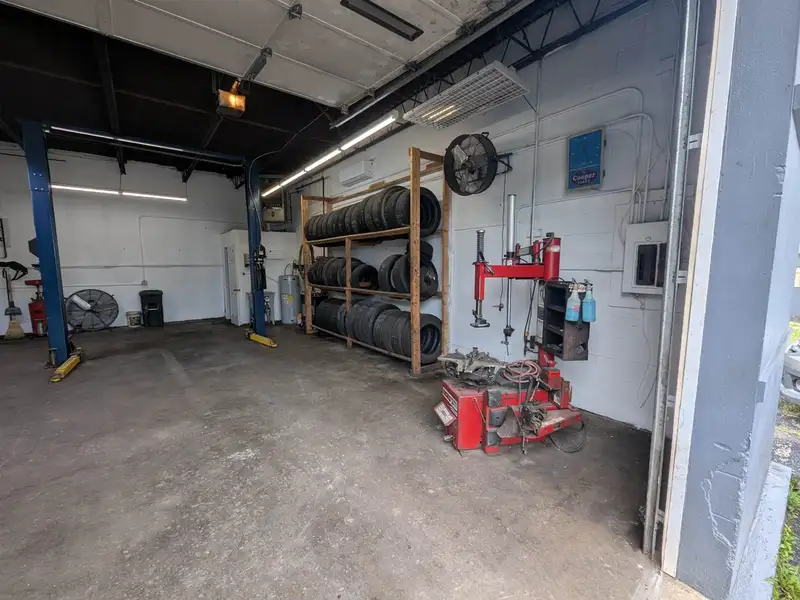 Turnkey Tire Business for Lease with Fully Equipped Office and Three Bays