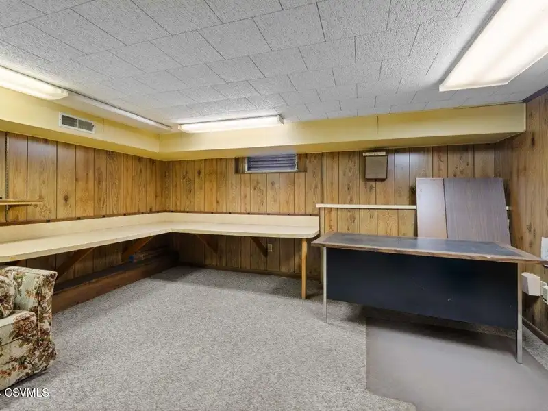 Flexible 4,000 Sf Commercial Building in Prime Location with High Visibility and Ample Parking