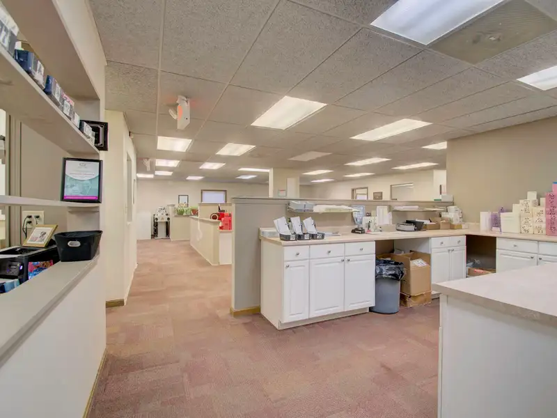 Move-in Ready 5,000 Sq Ft Commercial Space in Prime Edgewood Location