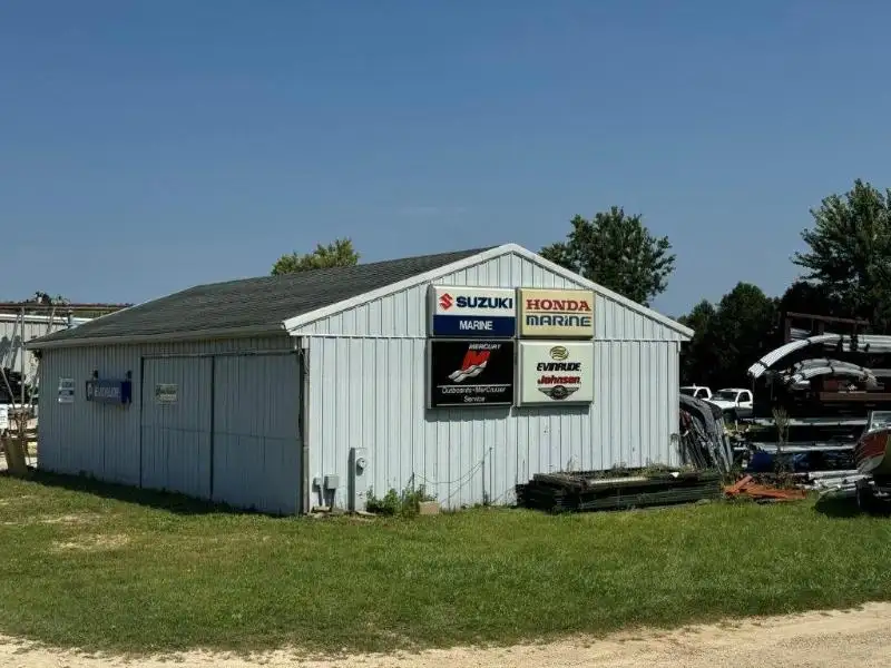 Premier Full-service Marina with 95 Slips on Rock River, Direct Lake Access