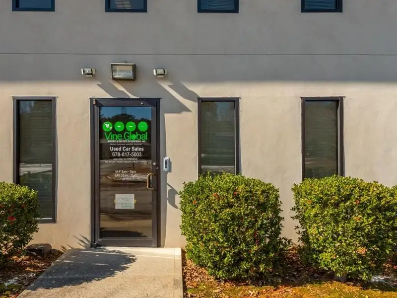 Professional Office Space for Lease in Fayetteville with Three Private Offices
