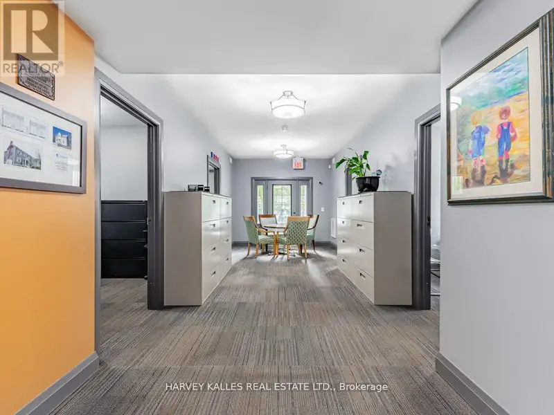 Custom Built Mixed-use Office/residential Property in Thornhill Village, 2013 Award Winner