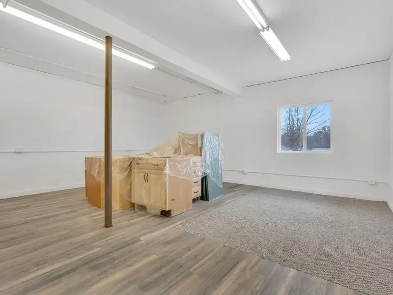 Free Standing 2080 Sqft Commercial Building in Prime B-1 Location Near Cedar Lake