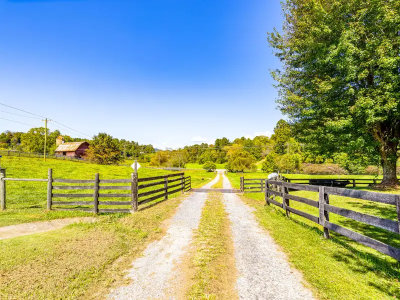 Residential Development Opportunity in Raccoon Creek Neighborhood, Waynesville, Nc