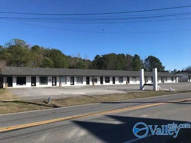 600 Sq Ft Office Space on Wall Triana Highway Near Clifts Farm Development