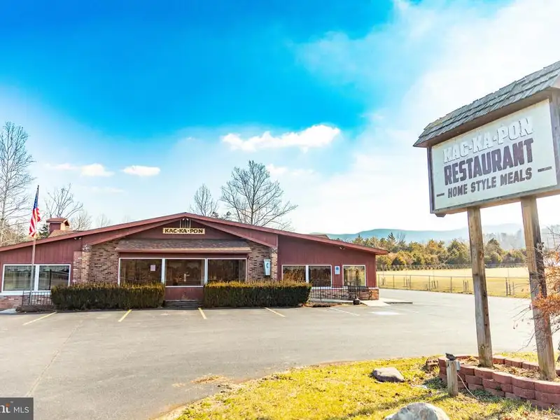 Established Restaurant with Commercial Kitchen and 120+ Seating in Hardy County
