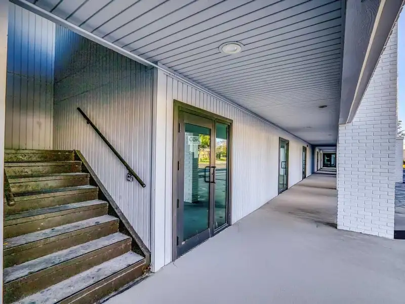Downtown Pensacola Multi-tenant Office Building with 15,000 Sq Ft of Versatile Space