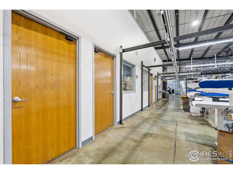 Multi-property Sale: 5818 - 5821 Lockheed Ave, Comprehensive Specifications Available