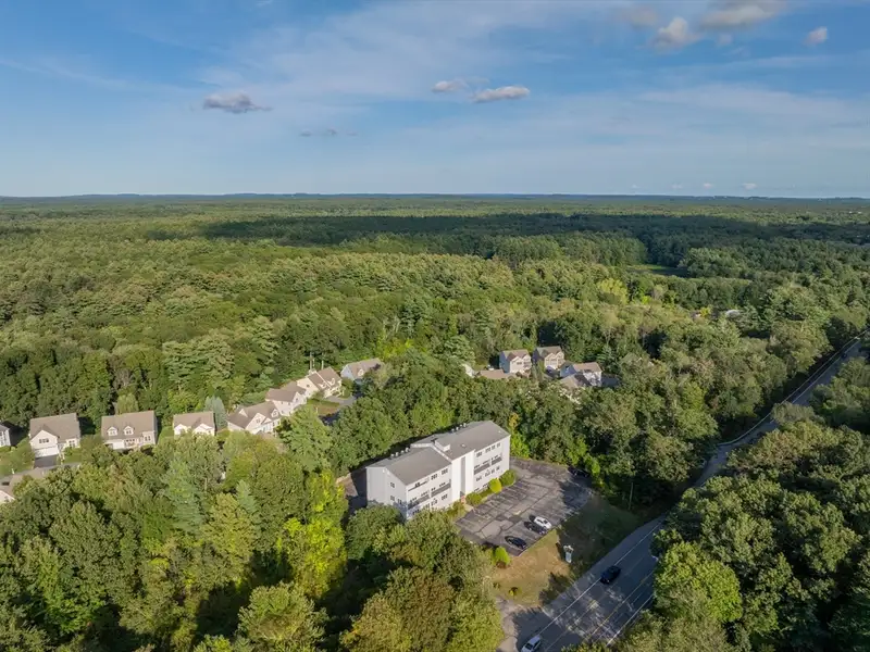 4th Floor Office Space for Sale in North Andover with Prime Visibility and Natural Light