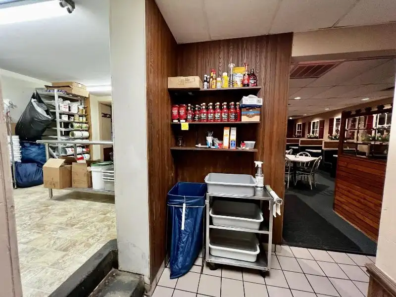 Established Supper Club with Apartment in Berlin - 50 Years of Community Legacy