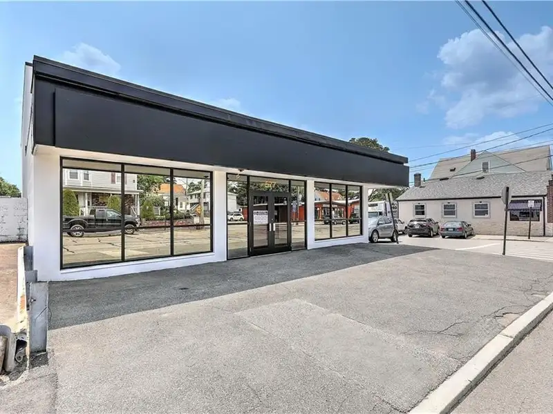 Versatile Multi-level Commercial Building with High Visibility on Major Corridor