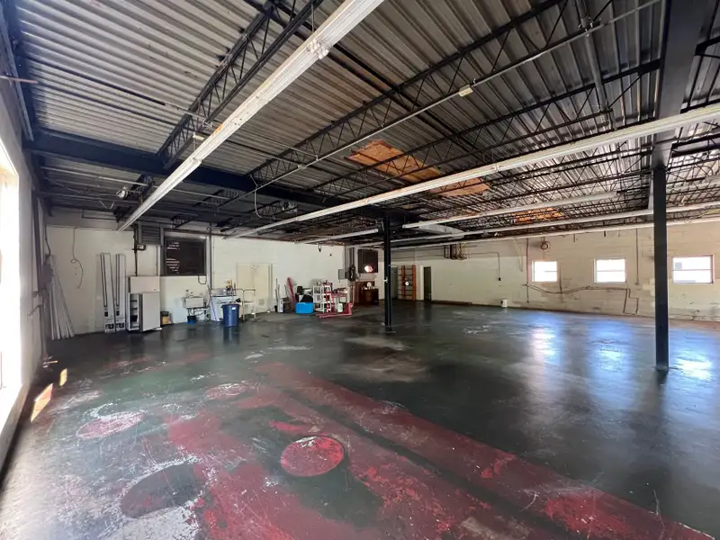 Downtown Marion Corner Commercial Space with High Visibility and Onsite Parking