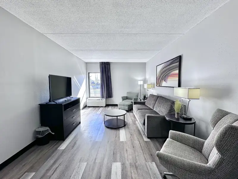 Turnkey 77-key Hotel Investment Opportunity in Prime Location with Extensive Upgrades