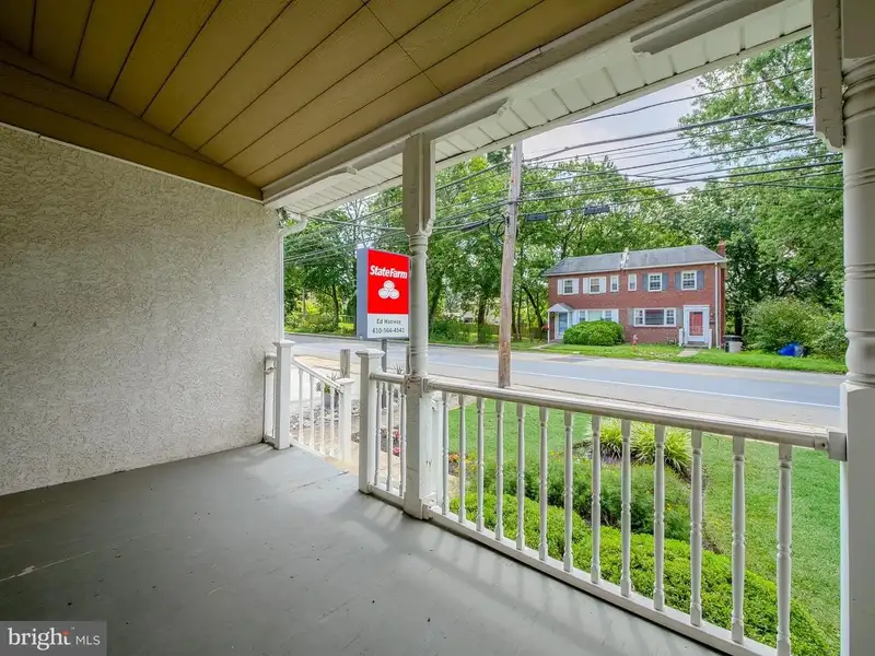 Updated Twin Office Building in Media Boro with Versatile Dual-level Space
