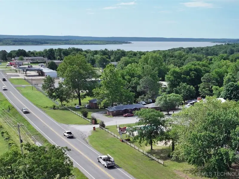 Historic 25-unit Resort on Hwy 51 Near Lake Fort Gibson, Wagoner, Oklahoma