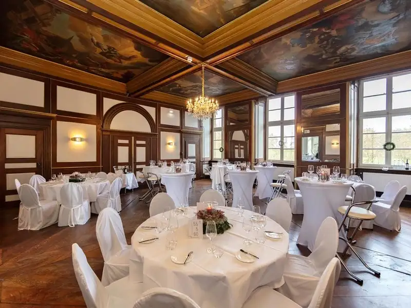 Crassenstein Castle: Historic Property in Münsterland, Ideal for Boutique Hotel or Bed & Breakfast