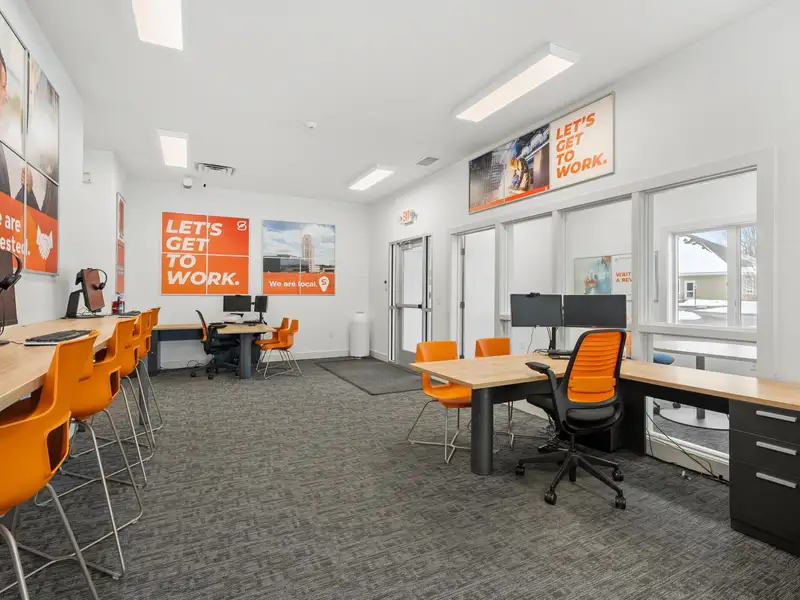 Modern Office Space for Lease in Lakeview District, Battle Creek with High Visibility