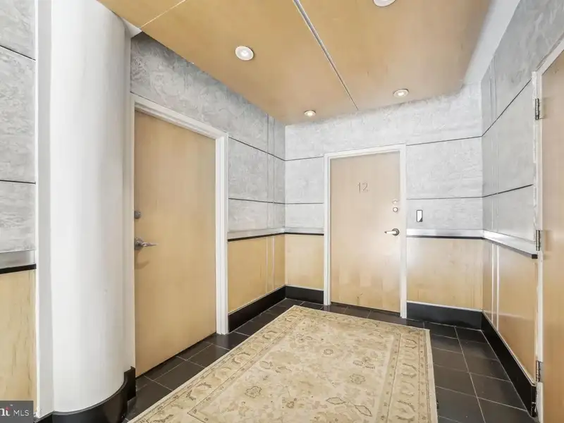 Spacious Office or Conversion Opportunity in Adams Morgan, Washington Dc