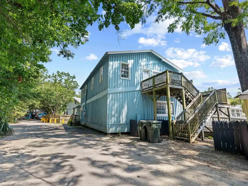 Retail Space for Lease in Pawleys Island's Island Shops - 1,722 Sf