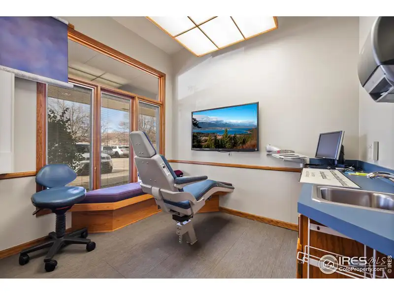 Superbly Maintained Medical Office on Horsetooth with Conversion Potential