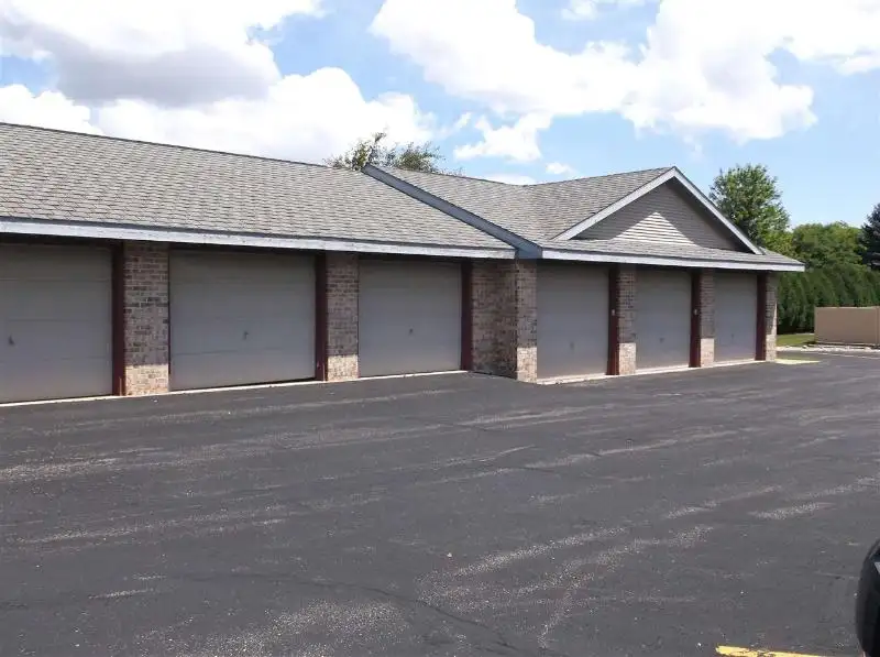 Class a Office Condo for Lease in Oshkosh - 9000+ Sf with Multiple Offices and Parking