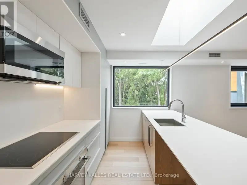 Modern Two Bedroom Suite in Bedford Park with High-end Finishes and Great Amenities