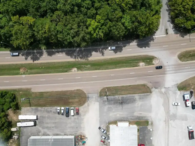 Commercial Steel Buildings in Jackson's Industrial Airways Area with High Wind Rating