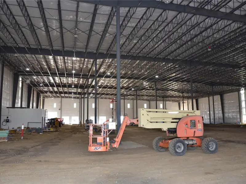 New Construction Flex Warehouse in Midwest Commerce Park with High Bay Storage and Dock Access