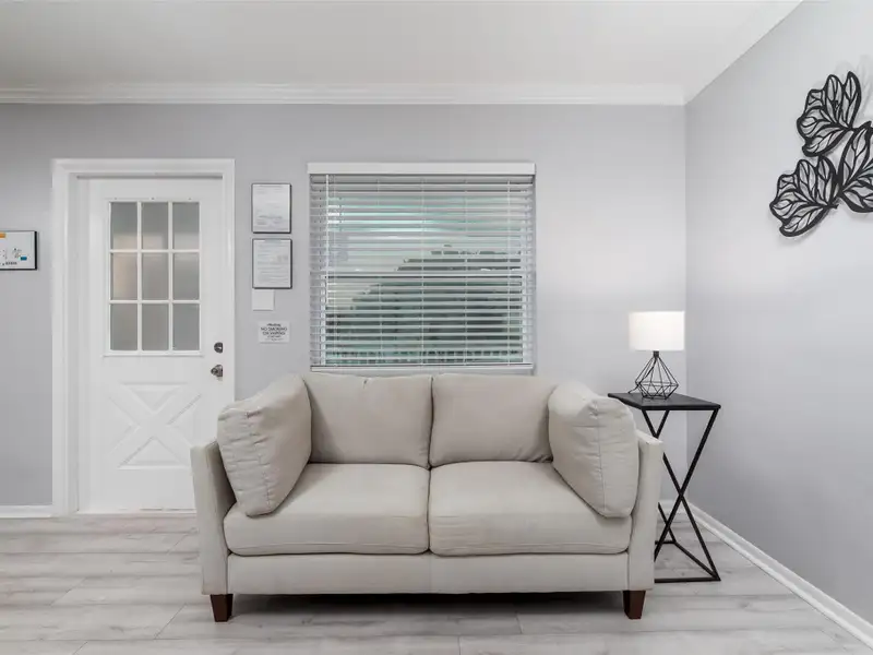 Turnkey 6-unit Airbnb Property in Prime Wilton Manors - Fully Renovated and Furnished
