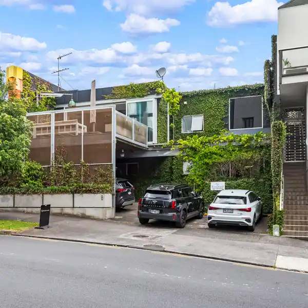 FREEHOLD IN GREY LYNN - WONDERFUL OPPORTUNITY