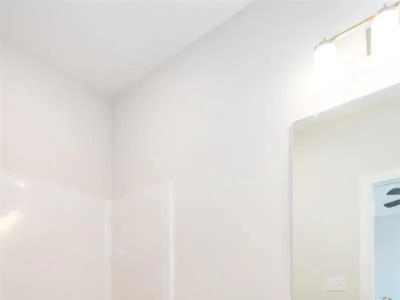 Live/work Townhome with Flex Space, 2 Primary Suites, and 2-car Garage in Prime Location