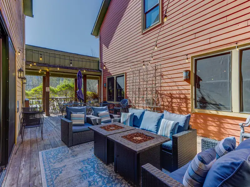 Mixed-use Building with Income Potential in Cashiers, Versatile Spaces Available