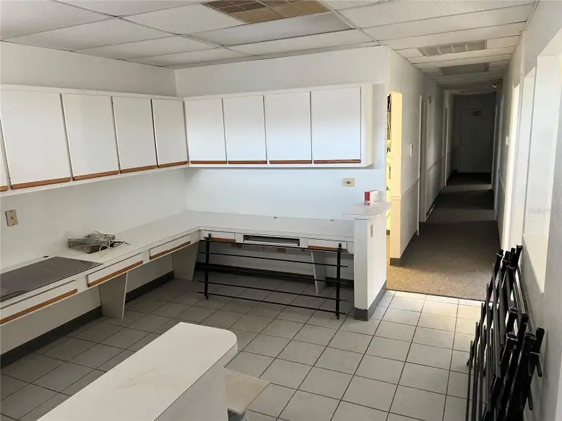 Flex Space with Offices and Warehouse Potential Near I-75, Gainesville