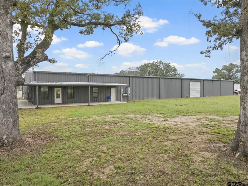 Expansive 13,500 Sq Ft Warehouse and Office on 11.5 Acres Along Highway 271