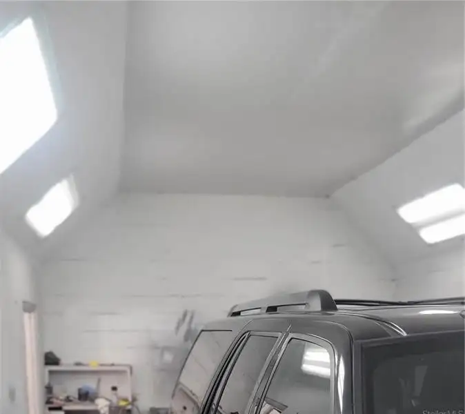 Auto Body Shop with Offices and Garage on Us Hwy 41 in Newberry