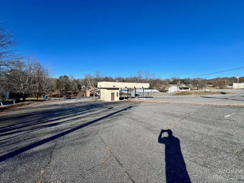 Paved Commercial Lot with Drive-thru in Prime Location Near Hwy 16 and Hwy 64/90