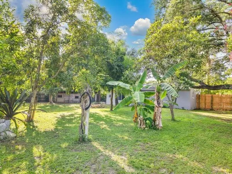 Charming Airbnb Home Near Downtown Orlando with In-law Suite and Expansive Backyard