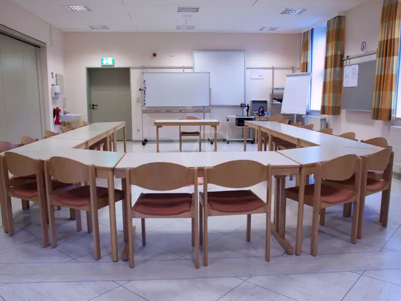Investment Opportunity: Well-maintained Seminar Facility on 8,429 M² in Bad Pyrmont