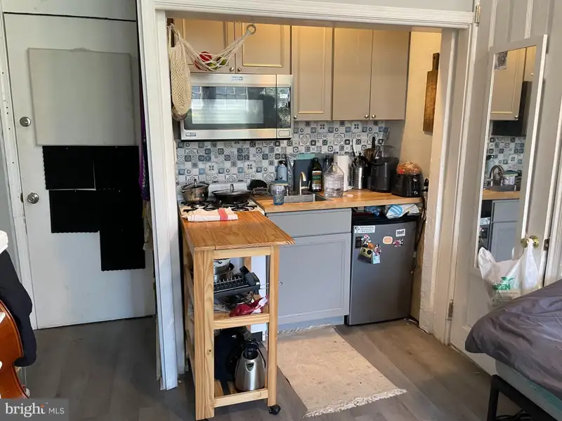 Renovated 5-unit Building in University City with Separate Utilities and Active Rental License