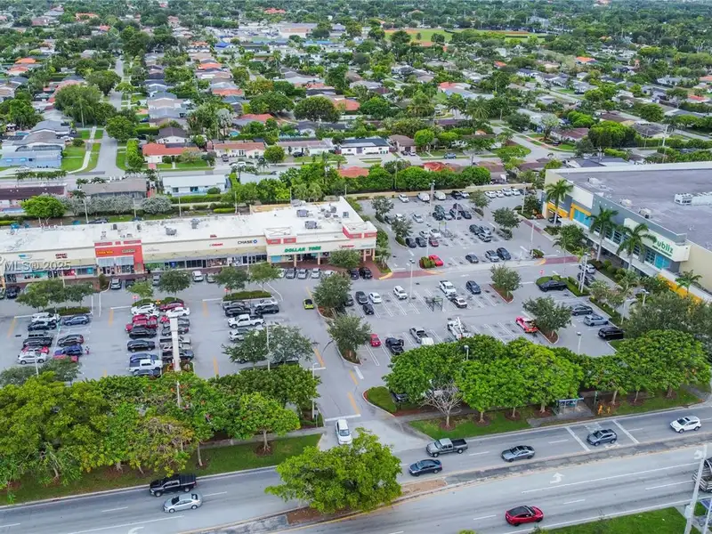 Turn-key Gnc Franchise for Sale in Prime South Miami Location