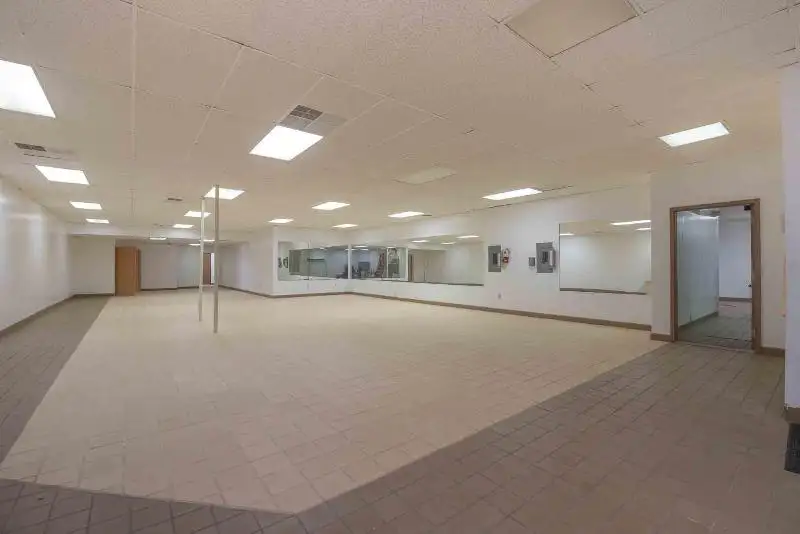 Large Commercial Building with 420 Feet Frontage on State Highway 32, Zoned B-2