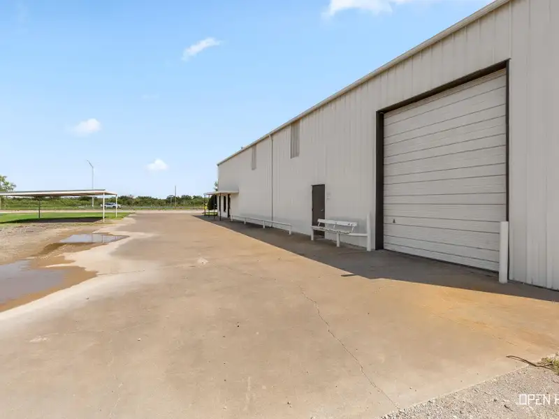 Insulated Warehouse and Office Space with Crane, Fenced Yard in Prime Location