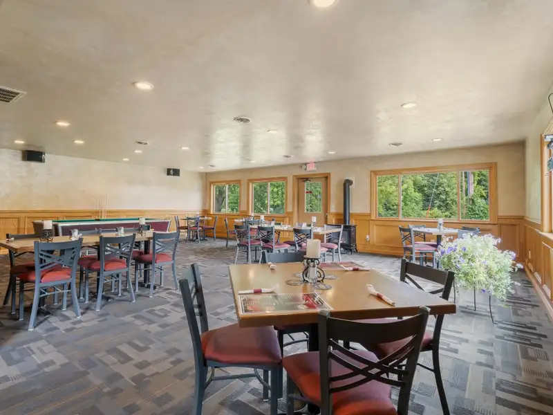 Commercial Property with Bowling Alley, Bar, Restaurant, and Apartments in Poy Sippi Community
