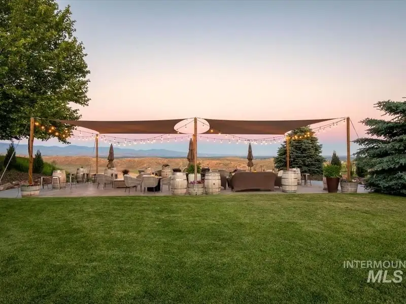 Hilltop Winery and Event Center with Custom Home and 360-degree Views in Eagle, Idaho