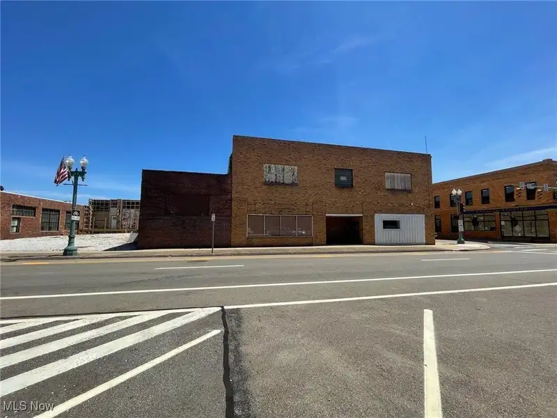 Commercial Land Opportunity on Corner of Walnut Ave. Ne and 3rd St. Ne