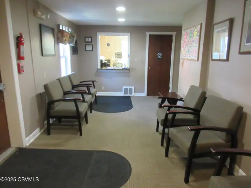 Commercial Property with 3,000+ Sf and Ample Parking in Northumberland