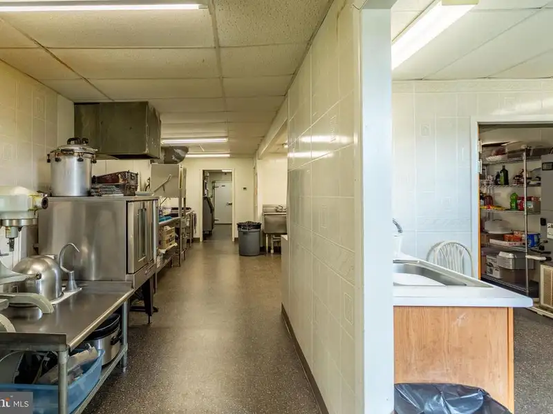 Established Restaurant with Commercial Kitchen and 120+ Seating in Hardy County