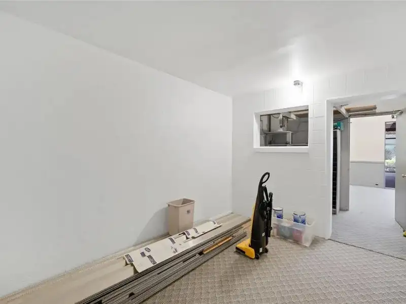 High Visibility Retail/office Building in Downtown St. Petersburg - Renovate or Rebuild Opportunity