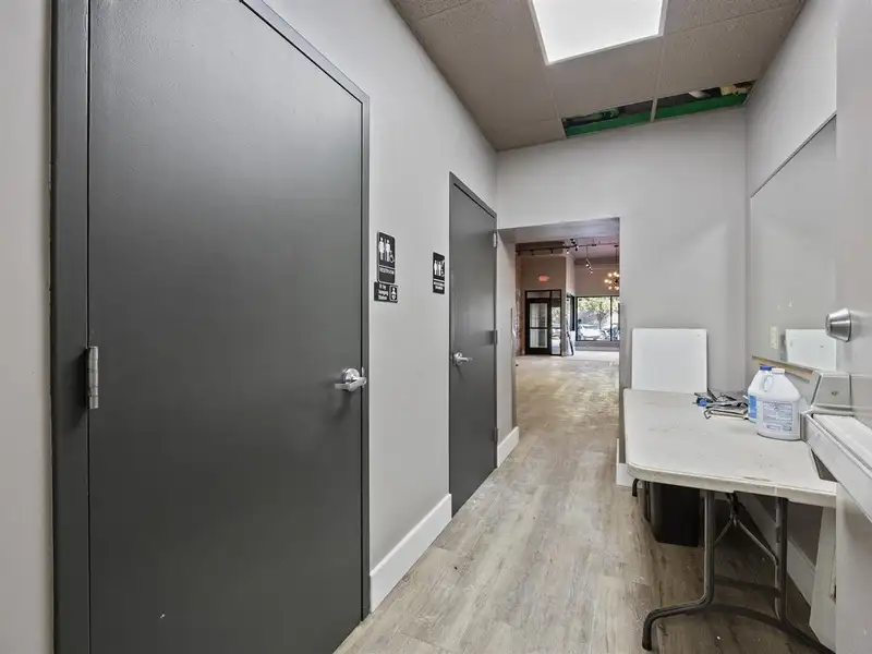 Turn-key Commercial Space for Lease in Downtown Iowa City, 1,900 Sf with Hood and Coolers