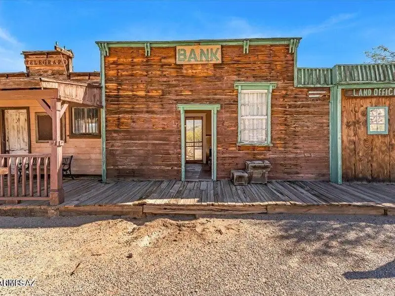 Unique Old West Movie Set and Museum in Gammons Gulch